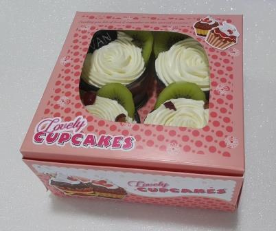 Fresh fruits cake + 8 multi-layer cup cakes